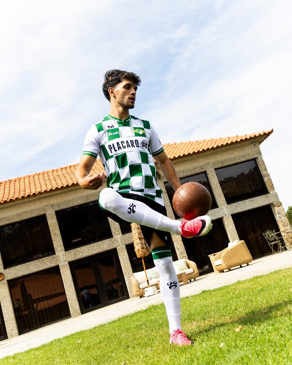 Moreirense (camisola principal) - Foto: Moreirense