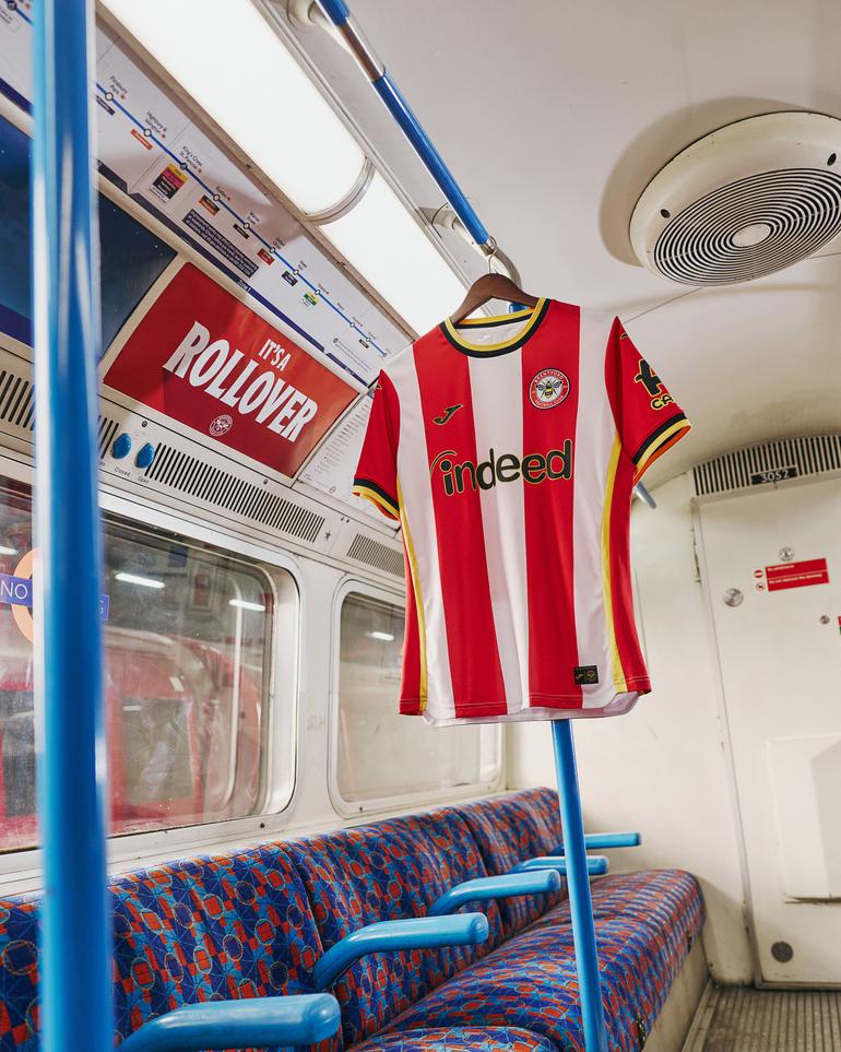 Brentford (camisola principal)