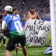 «As Malvinas são argentinas»: a tarja da polémica