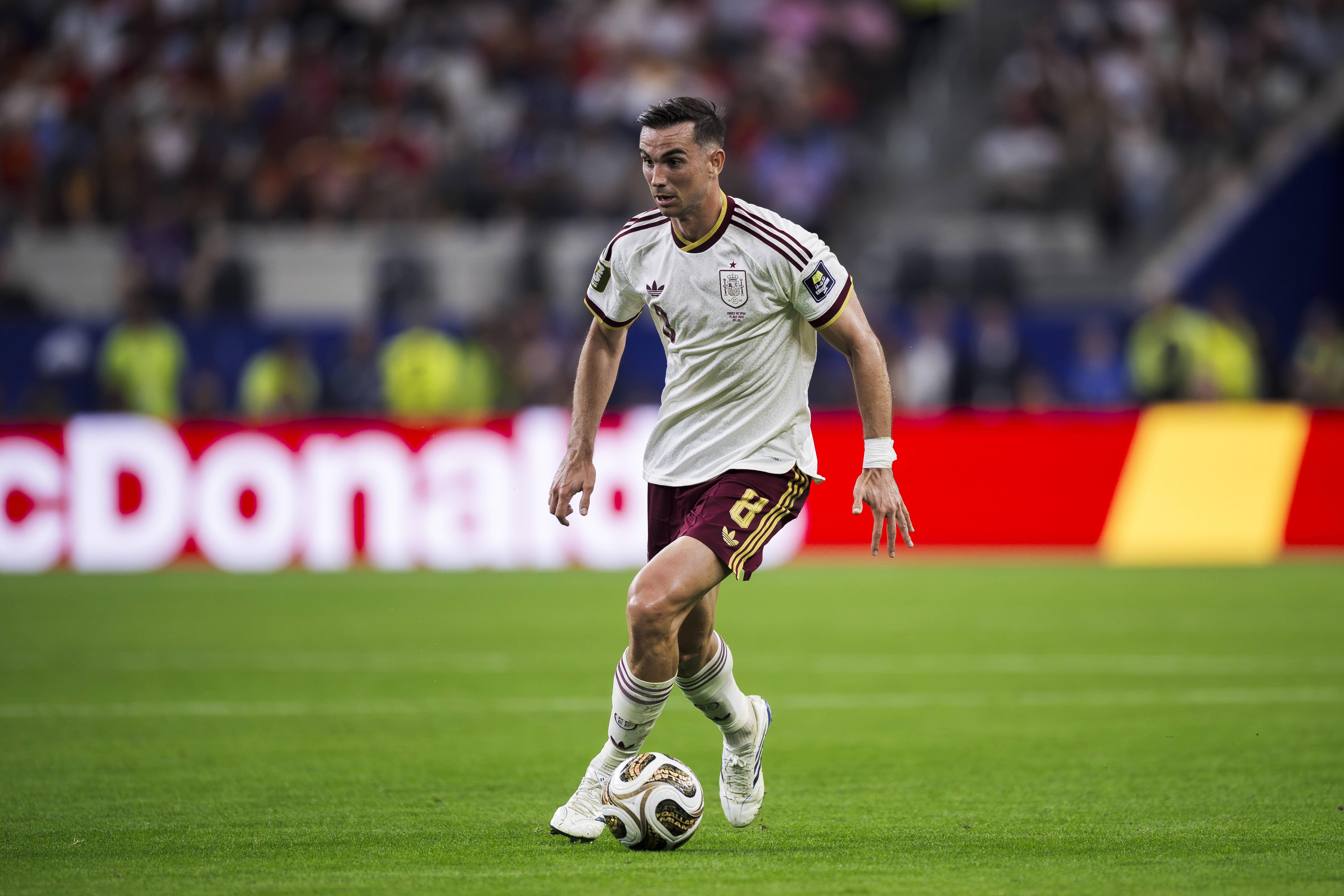Fabián Ruiz, médio de Espanha: impôs os ritmos a seu bel prazer, sempre dono da bola - Foto: IMAGO