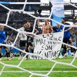 Jogadores da Argentina exibiram tarja sobre as Malvinas