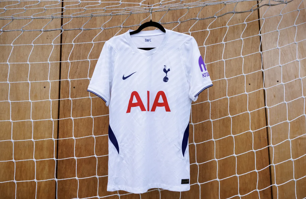 Tottenham (camisola principal)
