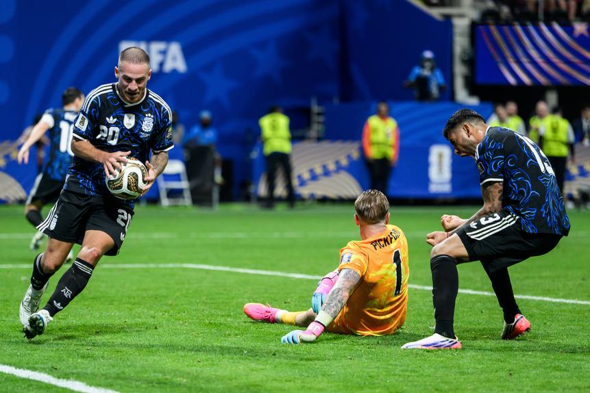 Pickford e Romero