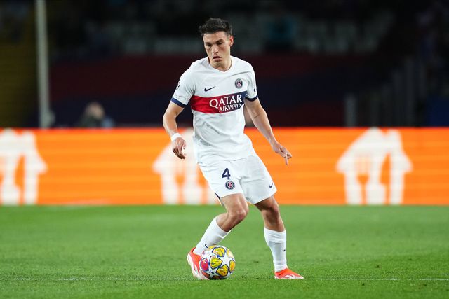 Na porta de saída, Ugarte fica de fora da convocatória do PSG