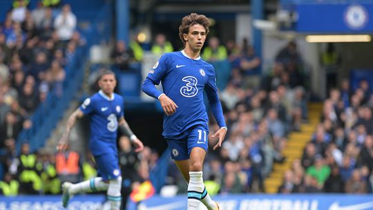 Treinador do Chelsea comenta dossiê João Félix