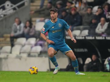 Oficial: Fábio Cardoso deixa o FC Porto e ruma aos Emirados