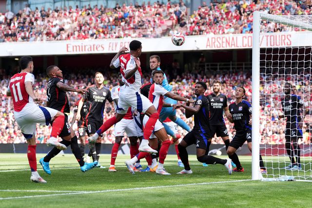 Premier League: Arsenal contra o jejum em dia de estreia no Liverpool