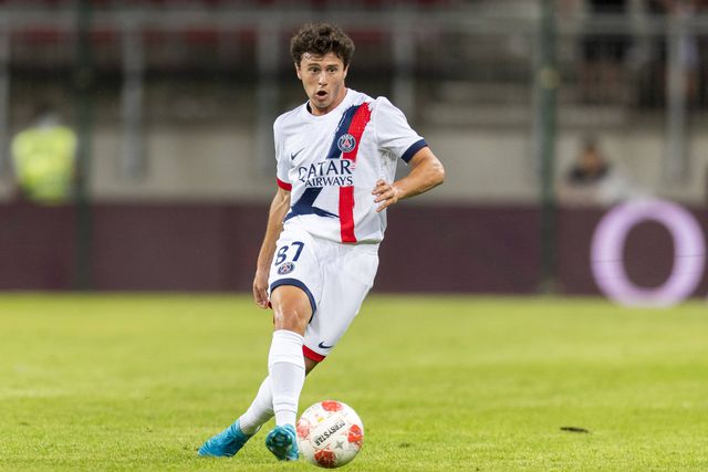 João Neves e mais dois portugueses na convocatória do PSG