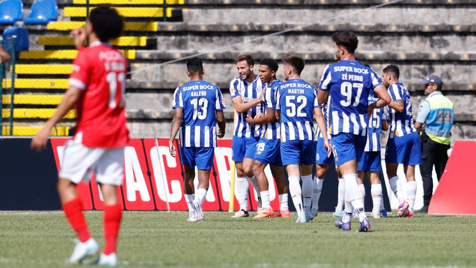 A crónica do Santa Clara-FC Porto: Dragão controlou quase tudo com muita paciência