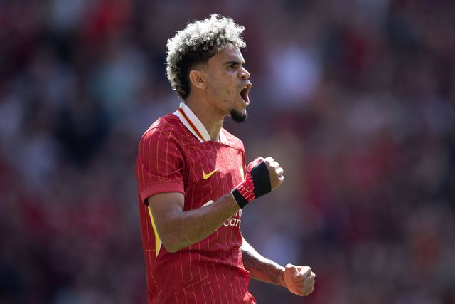 Arne Slot desfaz dúvidas sobre o futuro de Luis Díaz