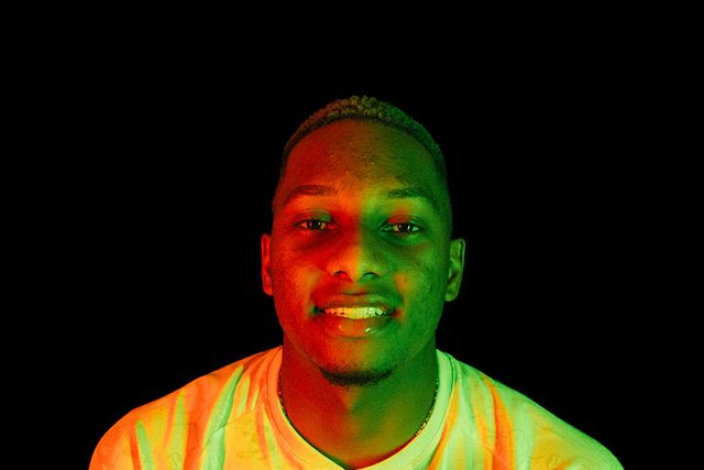 Estrela anuncia empréstimo de Mina e quatro reforços para B e sub-23