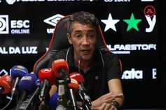 Bruno Lage explica por que Akturkoglu não saiu do banco