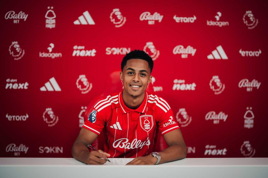 Omari Hutchinson é reforço do Nottingham Forest Foto: Nottingham Forest