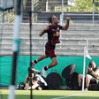 Celebração de Xavi Simons no último golo do Leipzig Foto: IMAGO