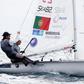 OS velejadores portugueses Beatriz Gago e Rodolfo Pires vão disputar as regatas que ditarão os campeões do Mundo. Foto COP/Junichi Hirai