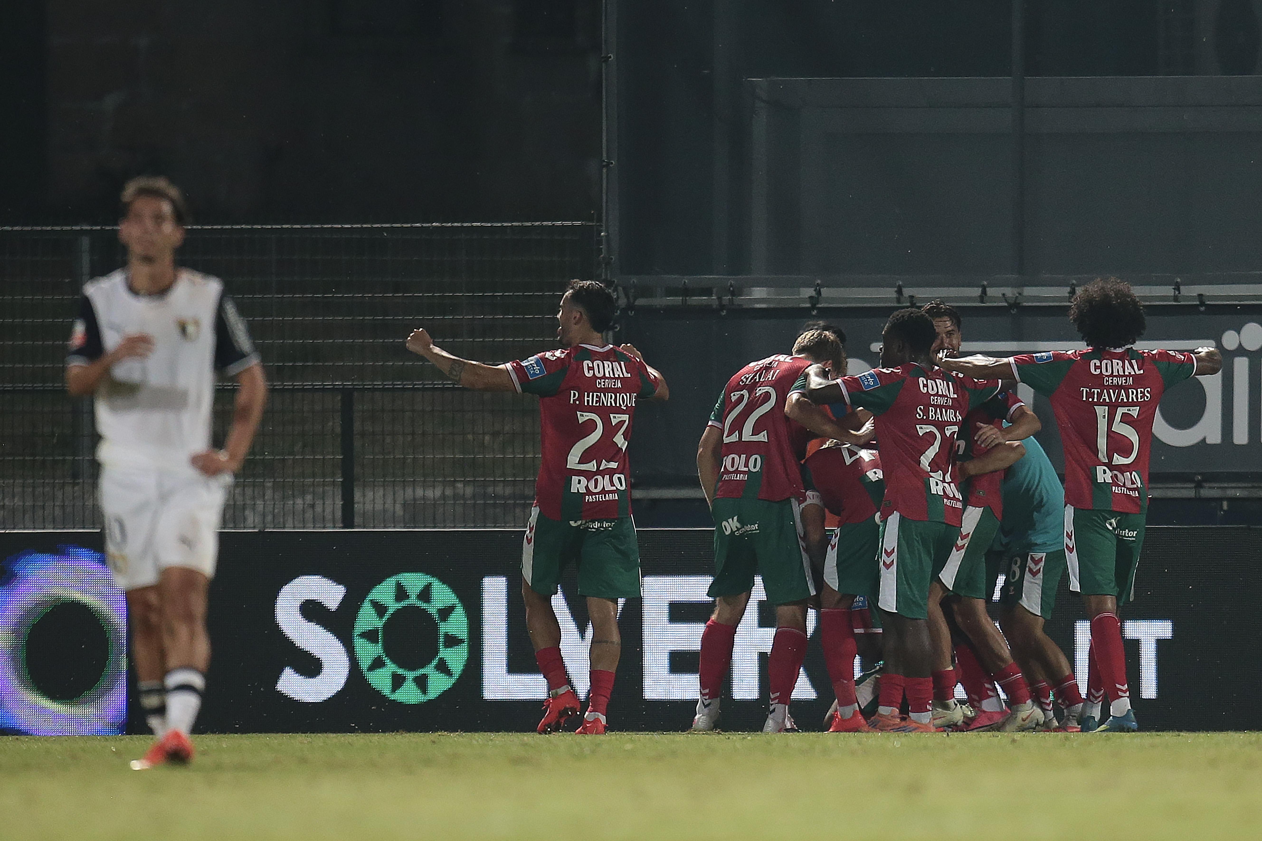 Festejos do 2-1 no Famalicão-Marítimo - Foto: MANUEL FERNANDO ARAÚJO/LUSA