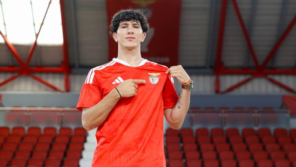 Jhonathan Andrade renovou com a equipa de basquetebol do Benfica até 2028 - Foto: Benfica