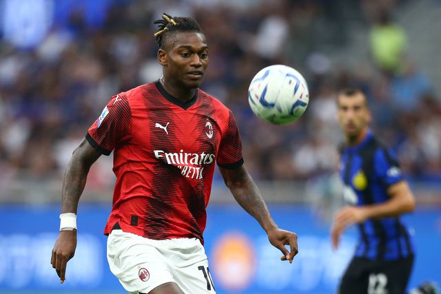 Quem o agarra? Leão marca no dérbi de Milão (vídeo)