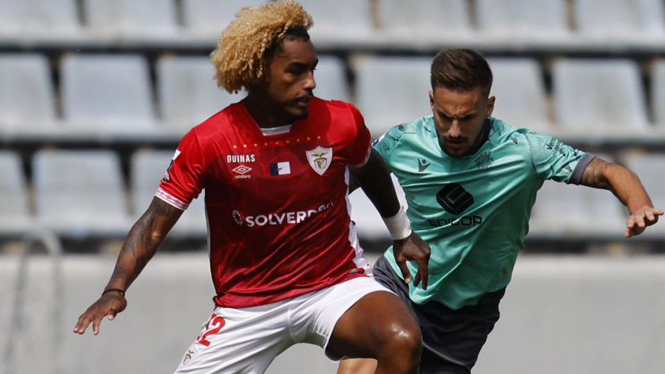 Liga 2: Santa Clara escorrega diante do Penafiel e perde a liderança