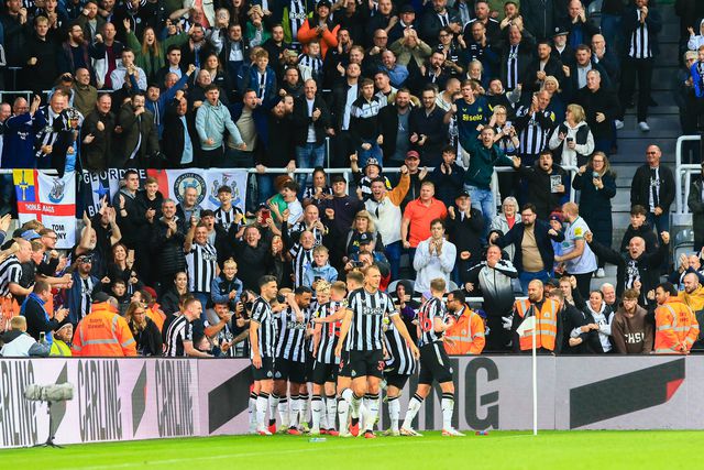 Newcastle regressa às vitórias