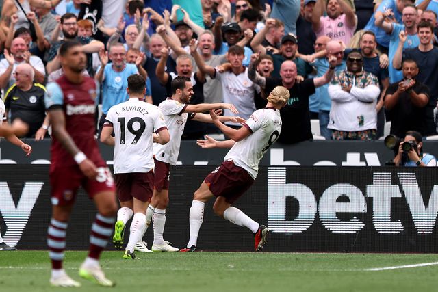 Estreia de Matheus e golo de Bernardo Silva na vitória do Manchester City