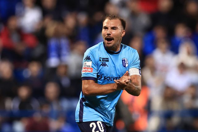 Samu: «Metemos o Benfica a perder tempo»