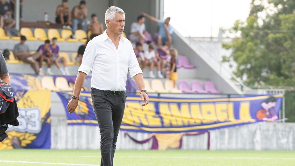 Vítor Paneira arrasa arbitragem do Varzim-Canelas: «Alguém não deixou...»