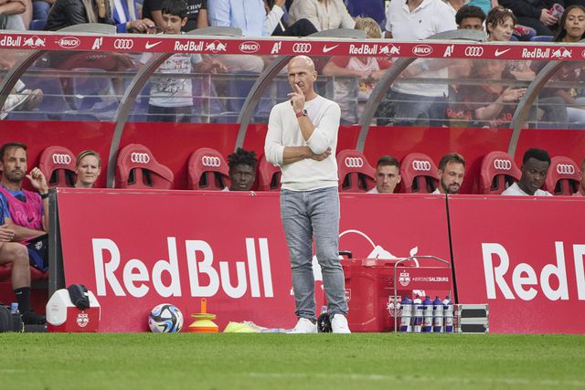 Treinador do Salzburgo confiante: «Já sei tudo sobre o Benfica»