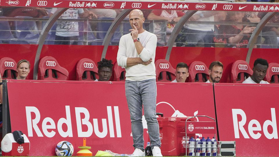 Treinador do Salzburgo confiante: «Já sei tudo sobre o Benfica»