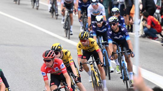 Vuelta: Wout Poels vence 20.ª etapa e Kuss já festeja vitória