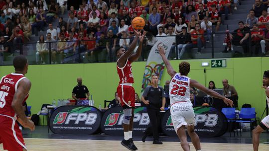 Benfica conquista a Supertaça de basquetebol