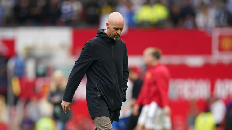 Ten Hag assobiado em Old Trafford: «Não foi o nosso dia, não há nenhuma crise»