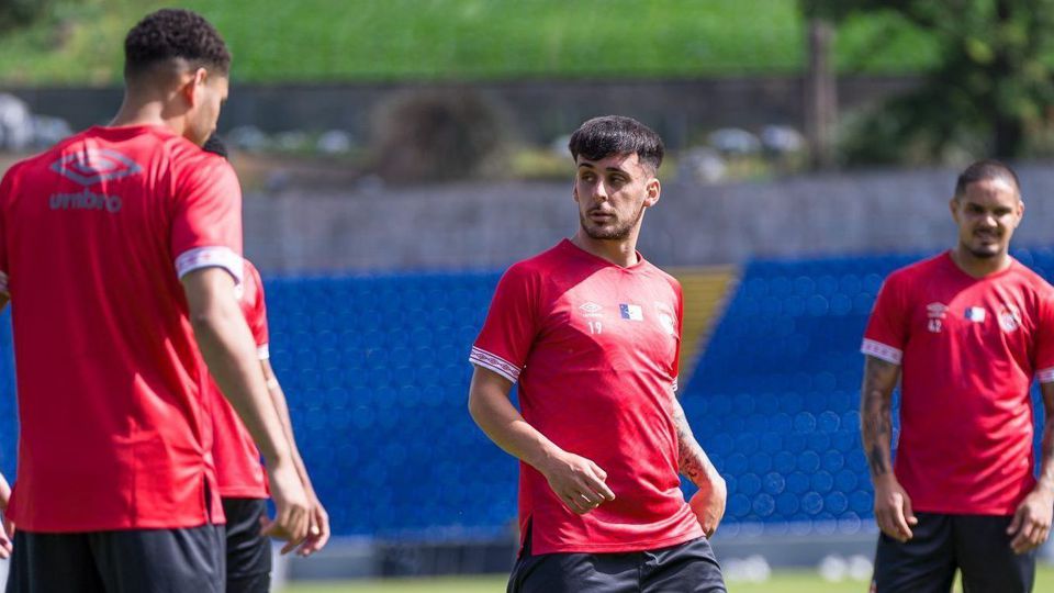 Depois do desaire na Luz, Santa Clara já prepara receção ao Estrela da Amadora