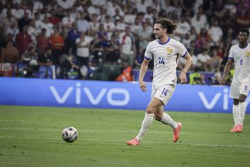 Marselha anuncia princípio de acordo com Rabiot