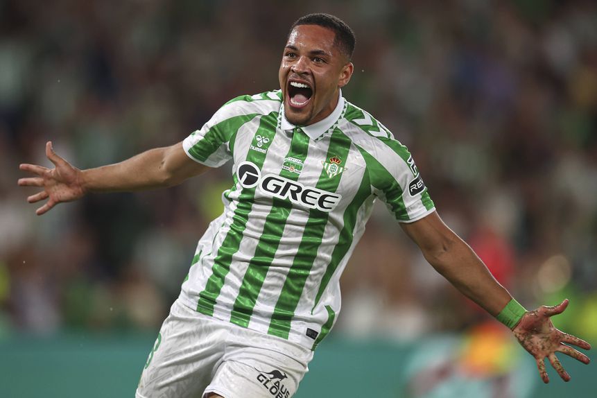 Vítor Roque foi cedido pelo Barcelona ao Betis