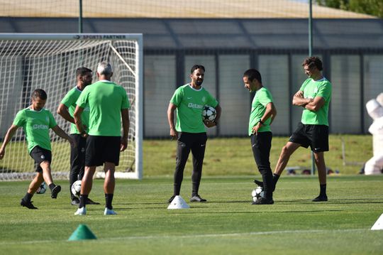 Sporting: Eduardo Quaresma fora do treino (fotogaleria)