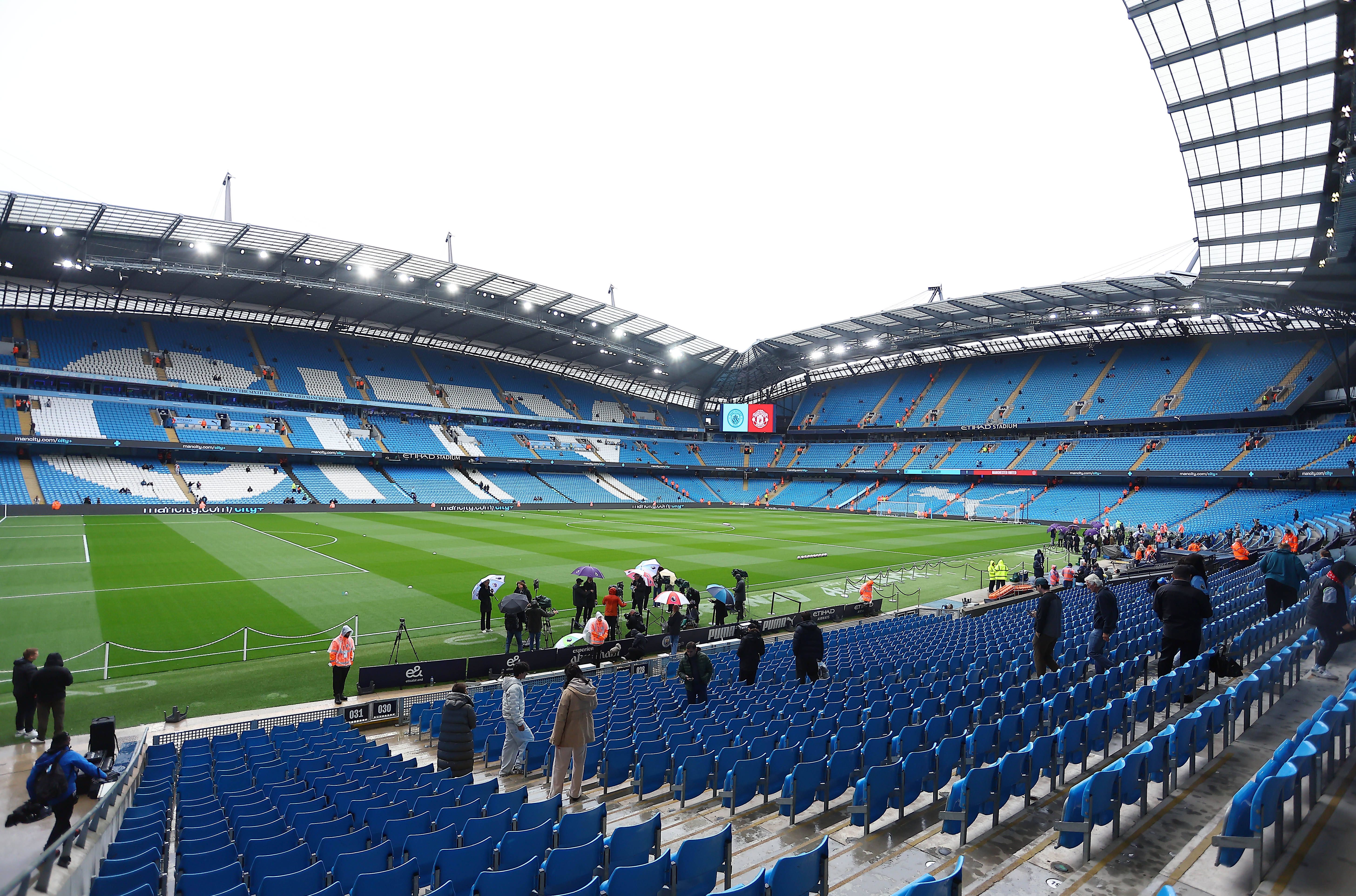 Estádio Etihad, casa do Manchester City, capacidade para 55 mil adeptos