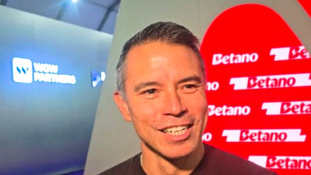 Saviola quer ver «sucesso» do Benfica na Europa