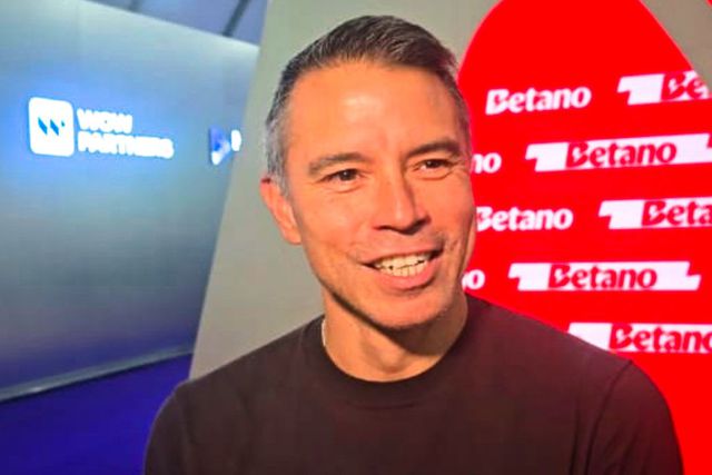 Saviola quer ver «sucesso» do Benfica na Europa