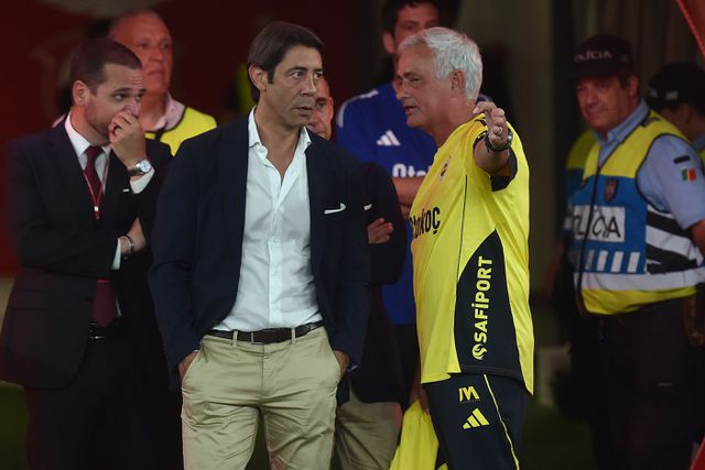 Benfica: Mourinho é o desejado para substituir Lage