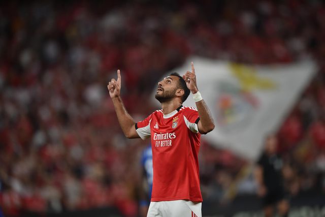 VÍDEO: Pavlidis empata as contas com um remate de raiva