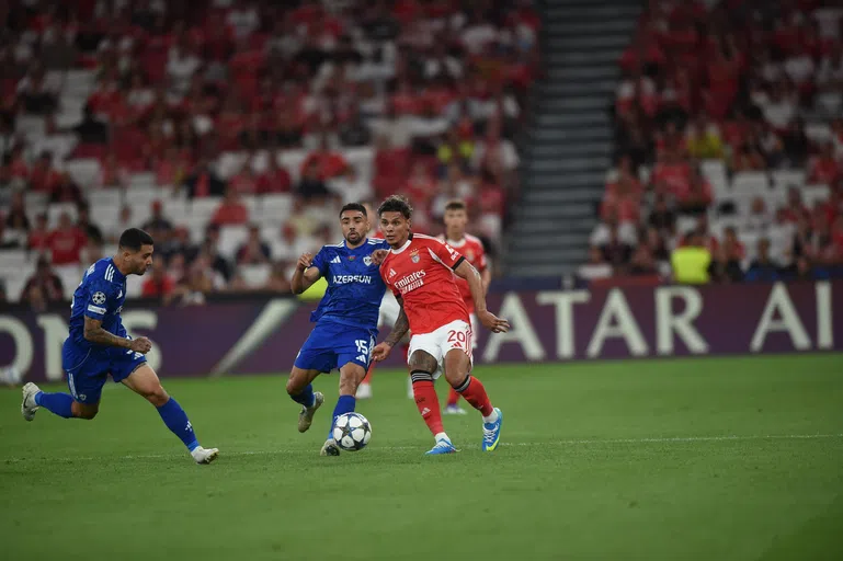 Benfica sob brasas! Qarabag atiça o inferno