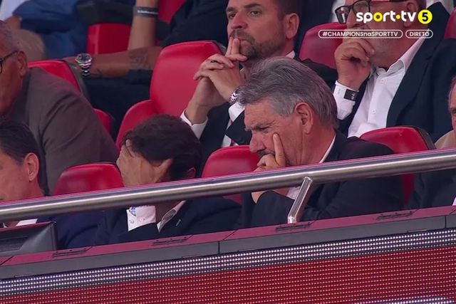 Rui Costa levou as mãos à cabeça na reviravolta do Qarabag