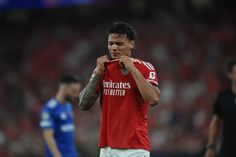 Mourinho garantiu a titularidade de Richard Ríos diante dos galos - Foto: Miguel Nunes