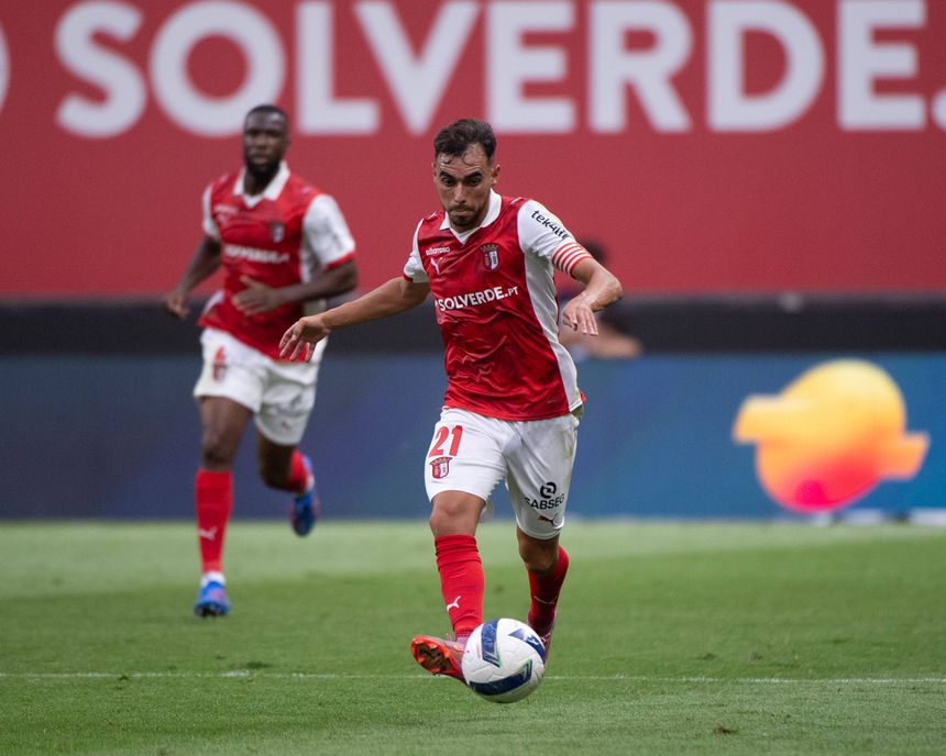 Internacional português pode voltar ao onze frente aos rivais minhotos