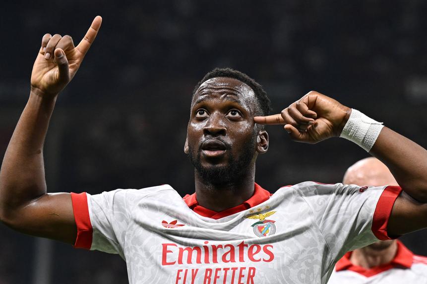 Lukebakio marcou o primeiro golo do Benfica ao Milan (IMAGO)