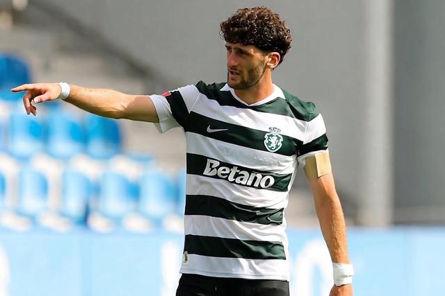 Mateo Tanlongo, médio argentino de 23 anos - Foto: SPORTING CP