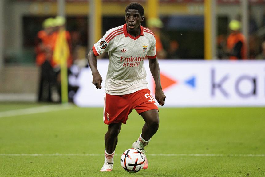 Daniel Banjaqui no Milan-Benfica (IMAGO)