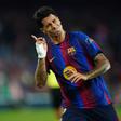João Cancelo bisou pelo Barça