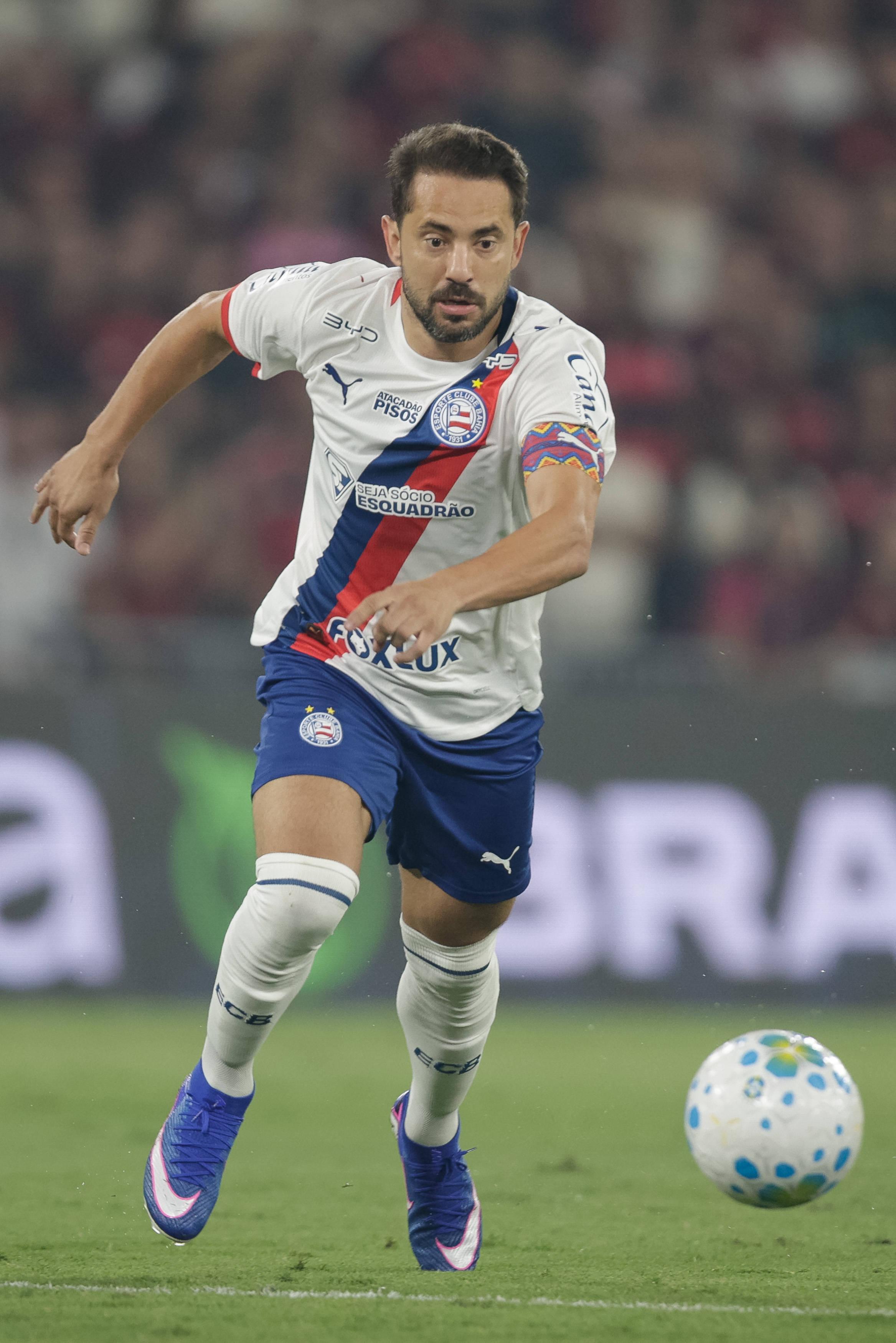 13.º Everton Ribeiro (Bahia), 4 assistências